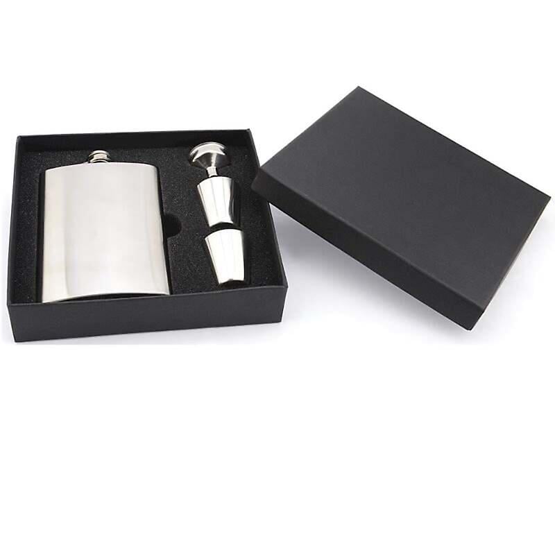 coat of arms personalized 8oz irish hip premium flask