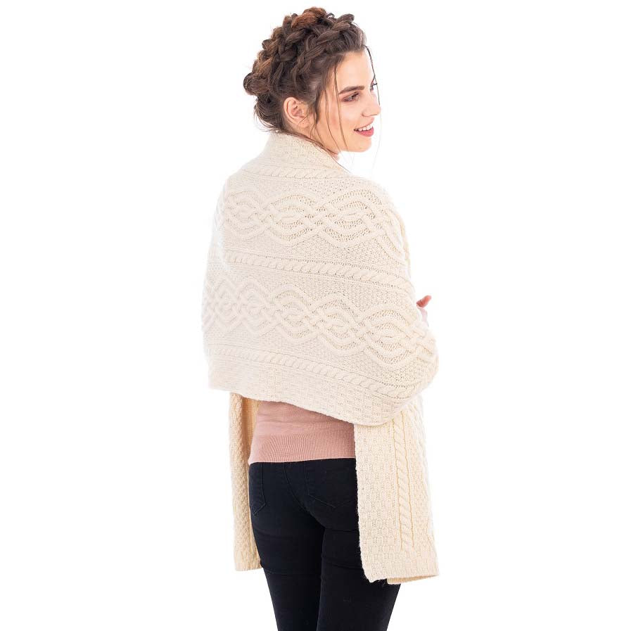 irish shawl | classic aran cable knit merino wool ladies shawl