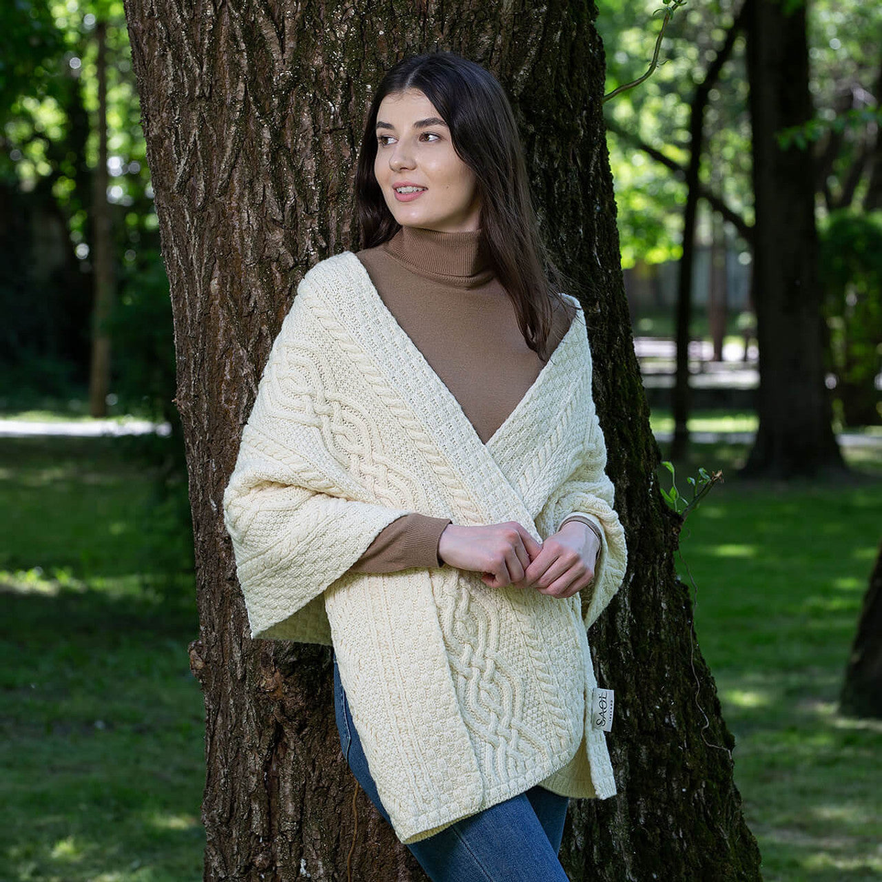 irish shawl | classic aran cable knit merino wool ladies shawl