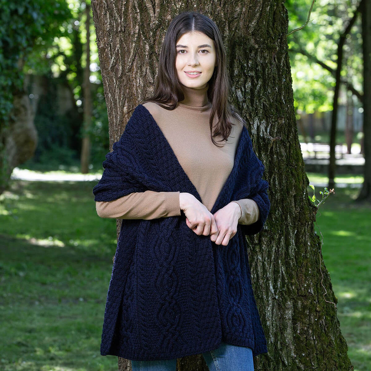 irish shawl | classic aran cable knit merino wool ladies shawl