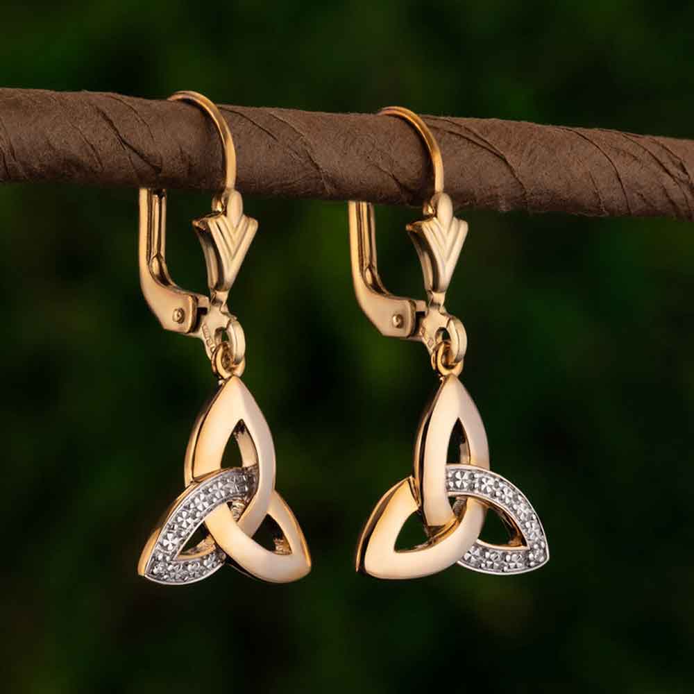 irish earrings | 14k yellow gold stud trinity knot diamond earrings