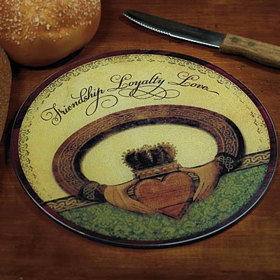 Product image for Claddagh Cutting Board