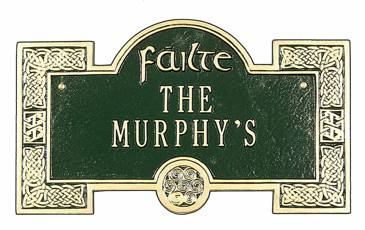 Product image for Personalized Failte Welcome Plaque - 2 Lines