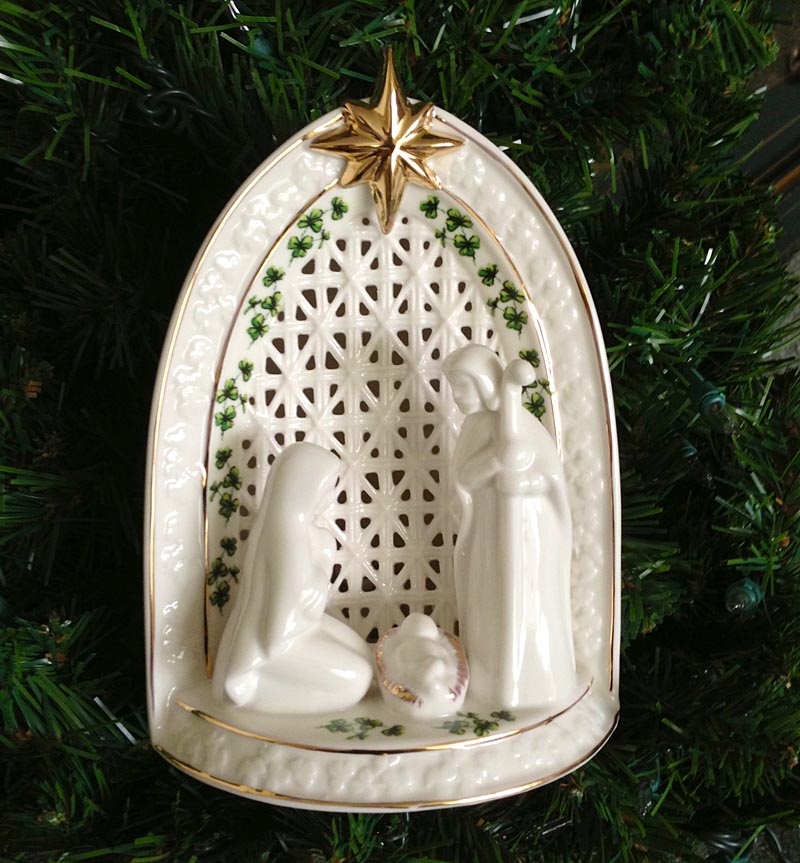 Product image for Irish Christmas - Shamrock Light-Up Nativity