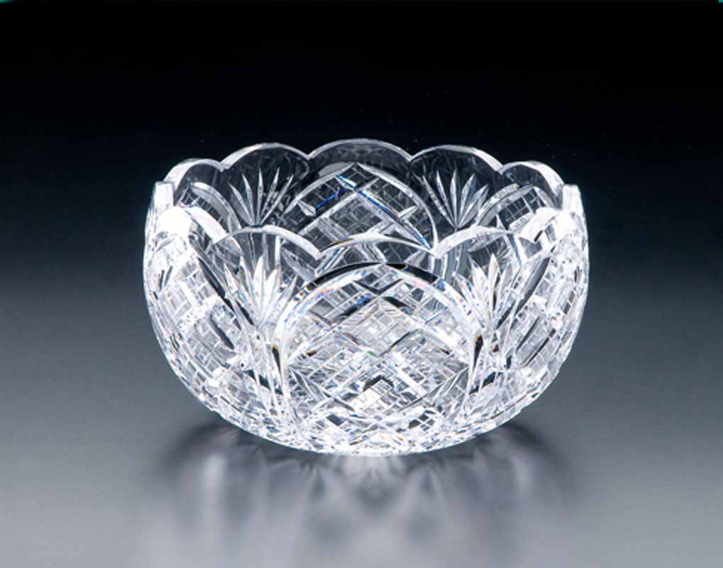 Product image for Irish Crystal - Heritage Crystal 8 inch Cathedral Scalloped Bowl