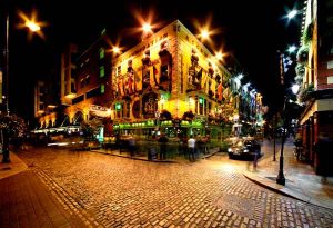 Irish Pub, Temple Bar Dublin at night