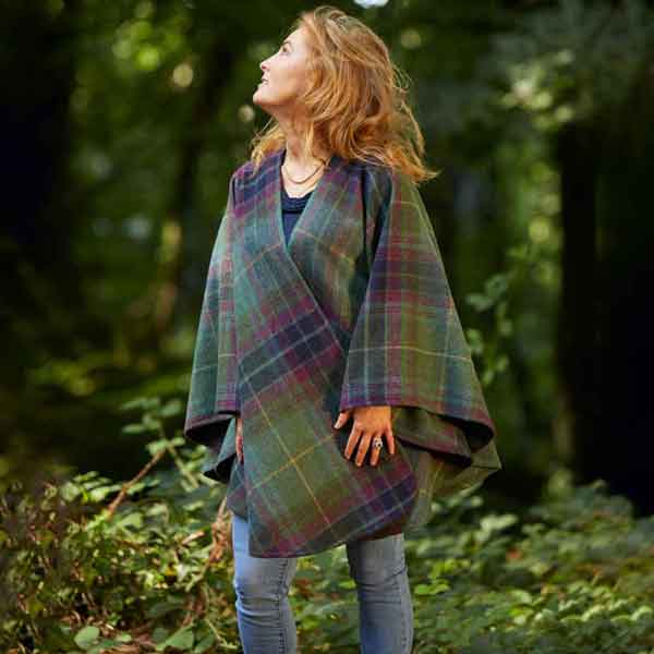 100% Brushed Lambswool Ladies Cape CONNACHT