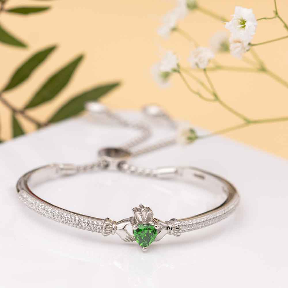 irish bracelet | sterling silver green crystal draw string claddagh bangle
