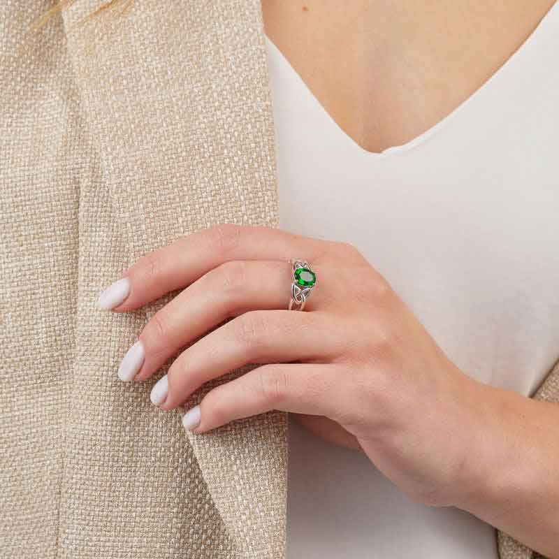 irish ring | sterling silver green crystal celtic trinity knot ring