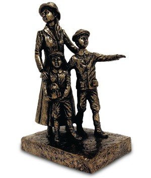 Product image for Rynhart Bronze Sculpture - Annie Moore, Cobh Sculpture by Jeanne Rynhart