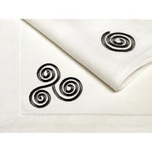 100% Irish Linen Embroidered Celtic Triskele Napkins Set of 4 Product Image