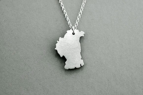 select-CJIRISHCOUNTYPENDANT-ARMAGH