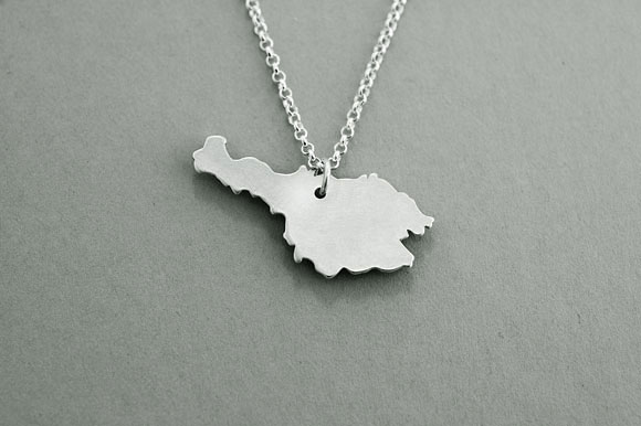 select-CJIRISHCOUNTYPENDANT-CAVAN